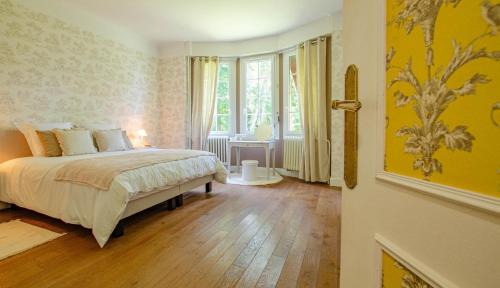 Montieramey Casa | La demeure du lac d'orient