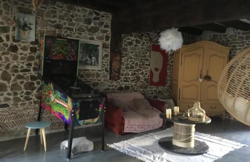 Villerest Casa | LA FEE VIVIANE
