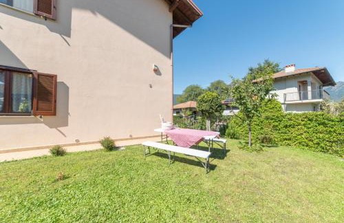 Feriolo Apartamento | La Feriolina - Appartamento al lago con giardino privato