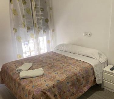 Zaragoza Centro Casa | La Ferroviaria -Suite 1 Dormitorio Con Salón más Baño Privado - Balcón - 2º Sin Ascensor-