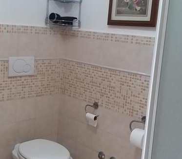 Pomezia Cama Y Desayuno | La Finestra Sul Cortile