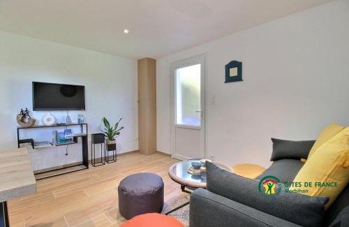 Pluneret Casa | La Fleur de Vie