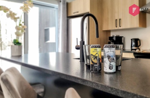 Pont-Rouge Chalet De Esquí | ⭐ La Fleur Urbaine de Portneuf 🌹 2.5 bathrooms, Hot tub, Sauna and Pool ⭐