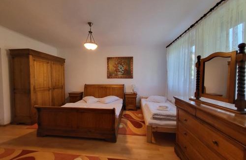 Suncuius Casa | La Florina