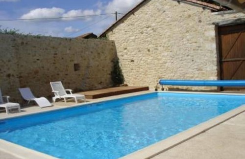 Saint-Martin-de-Fressengeas Casa | La Baine: Casa / villa / chalet - La-Baine