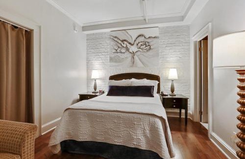 French Quarter Hotel | La Galerie French Quarter Hotel