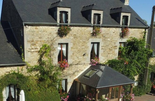 Les Champs-Geraux Cabaña | Gîte-De gran tamaño-Baño privado con bañera-Terraza-La Grande Maison