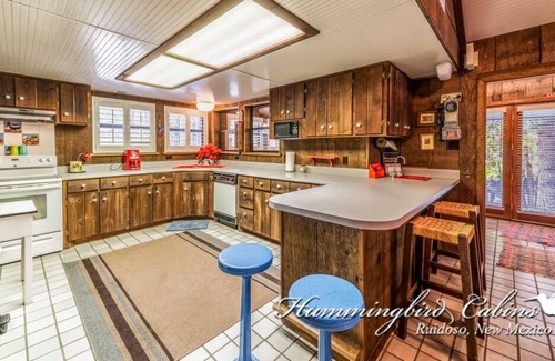 Ruidoso Cabina | HABLE SOBRE LA CABINA EN LAS MADERAS, ESTA CABINA 2/2 UBICADA EN CEDAR CREEK