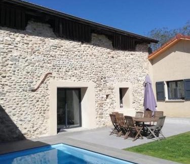 Saint-Romans Casa | La grange au pied du Vercors Piscine et SPA privatifs