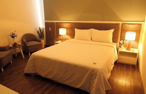 Hue City Centre Hotel | La Habana Hue Hotel