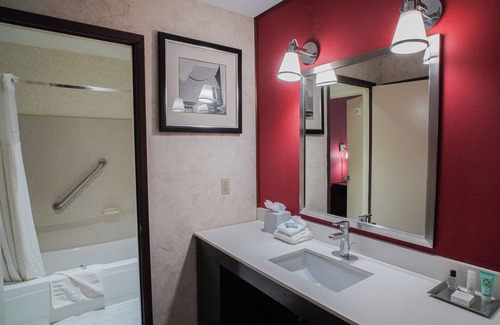 Edenvale Hotel | La Hacienda San Jose Silicon Valley