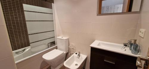 Luanco Apartamento | La Isla de la Erbosa 2 de Luanco, Con Garaje 3 Hab - VUT-4925-AS