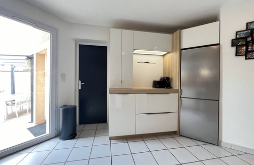 Frouzins Chalet De Esquí | La Joviale, jolie maison avec Piscine & Jardin