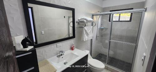 Coatepeque Casa | La Joya de Opico