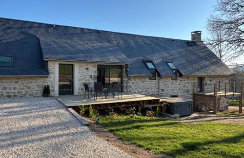 Alleyrat Casa | La Longère - Gîte 4 étoiles