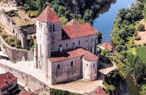Saint-Cirq-Lapopie Casa | La Lotoise gite in the heart of Saint-Cirq-Lapopie