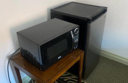 Pico - Robertson Hotel | LA Lovely Double Deluxe Unit (C14)