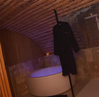 Maucomble Casa | La Luxure- Loveroom