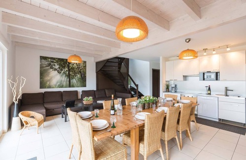 Griesheim-pres-Molsheim Villa | Maison Solaire -Villa-Villa-Baño privado con ducha-Vista al Jardín
