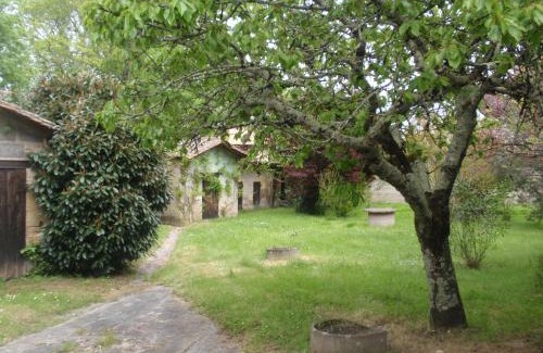 Saint-Medard-de-Guizieres Cama Y Desayuno | La Maison d'Alienor