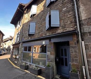 Vic-sur-Cere Apartamento | La Maison aux Volets Bleus 2ème Étage