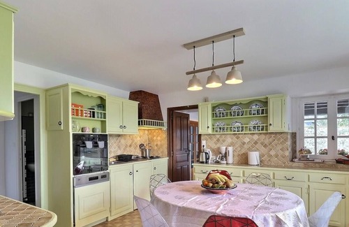 Saint-Symphorien Casa | La Maison Camélia - SAINT SYMPHORIEN