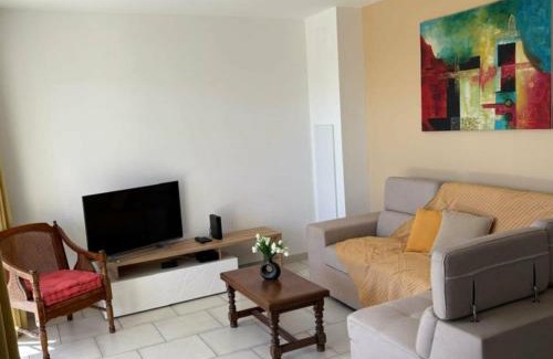 Sainte-Clotilde Apartamento | LA MAISON COSY, F3 Moderne, Lumineux & Fonctionnel - 10 mn de L'aéroport Roland Garros