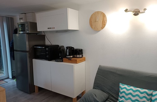 Le Vieil-Evreux Casa | La Maison Cupidon, ideal for 1 or 2 people - fully equipped studio apartment