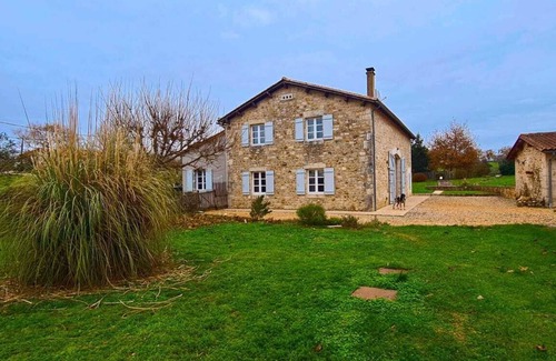 Les Pins Casa | La Maison d'Ipso, gîte 6 people, Les Pins, Charente