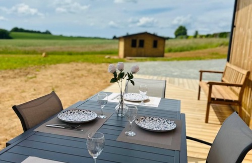 Saint-Avit-Senieur Chalet De Esquí | La Maison dans la prairie fleurie/ Gîte Bleuet