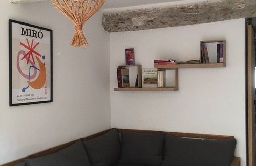 Luc-sur-Orbieu Casa | La Maison de Célestine, in the heart of the Corbières, in a winegrowing village.