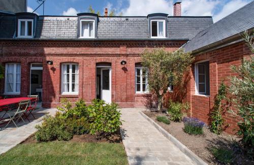 Honfleur Villa | La maison de Colette, Traditionnelle Maison d'Armateur de 3 chambres et 3 salles de bains