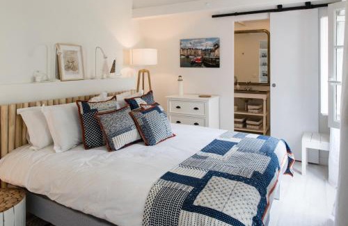 Honfleur Villa | La maison de Colette, Traditionnelle Maison d'Armateur de 3 chambres et 3 salles de bains