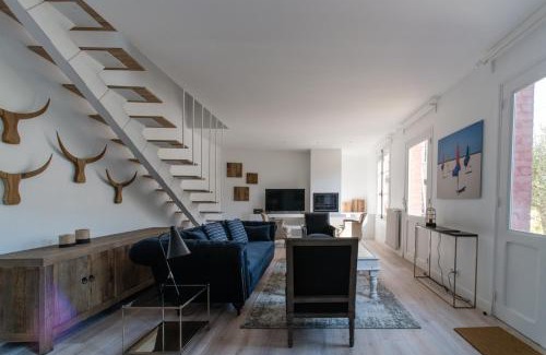 Honfleur Villa | La maison de Colette, Traditionnelle Maison d'Armateur de 3 chambres et 3 salles de bains