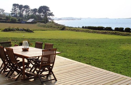 Landeda Casa | La Maison de l'Aber, al borde de Aber Wrach, vista al mar