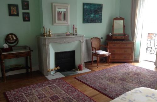 Esperaza Cama Y Desayuno | La Maison de la Riviere B&B