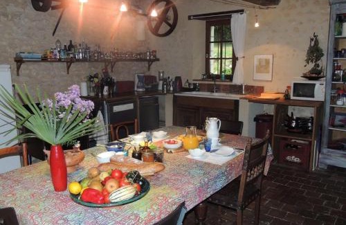 Remalard-en-Perche Cama Y Desayuno | la Maison des Aubées