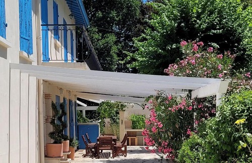 Saint-Jean-de-Thurac Cama Y Desayuno | La Maison des Eaux