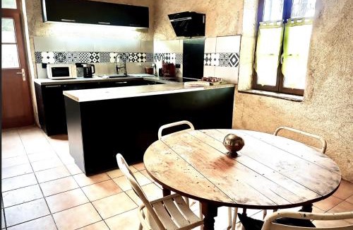 La Celette Casa | La Maison du Bout du Monde pour 6 personnes - Gîte en transition