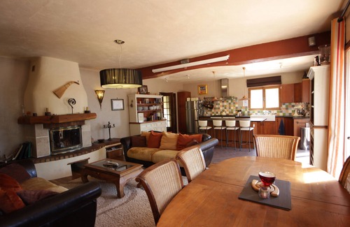 Greolieres Casa | Casa provenzal de campo con hermosas vistas al valle del lobo