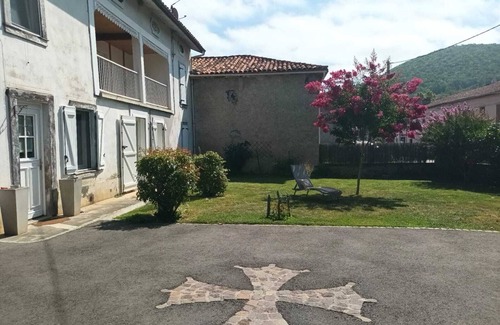 Encausse-les-Thermes Casa | La Maison aux Lilas