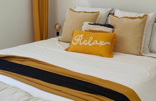 Lunel Cama Y Desayuno | La Maison l'Oliveraie