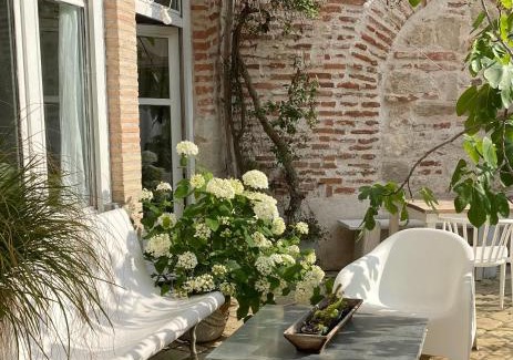 Penne-d'Agenais Cama Y Desayuno | La maison sur la place