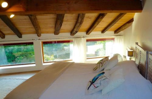 Roussines Casa | La maison triangulaire