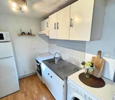 Brive-la-Gaillarde Apartamento | La Mansarde - Cœur Historique, Charme et Confort