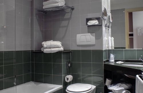 Ferro di Cavallo Hotel | La Meridiana Bleisure Hotel