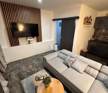 Stara Tura Apartamento | La Monique - Luxury Nautical Apartment