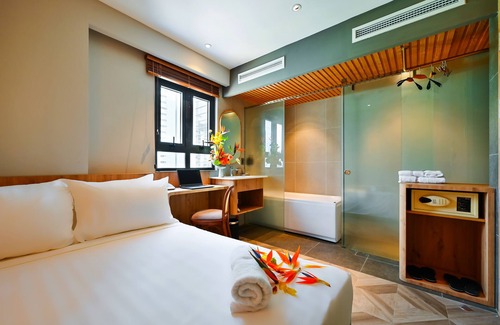 Ben Nghe Hotel | LA OPERA SAIGON HOTEL