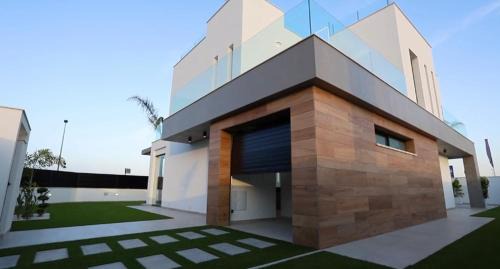 Los Alcázares Villa | LA Paradise