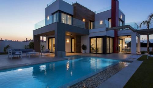 Los Alcázares Villa | LA Paradise